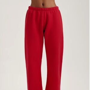 SET Active City of Valentine Midweight Sweats // Staple Straight Leg Sweatpants